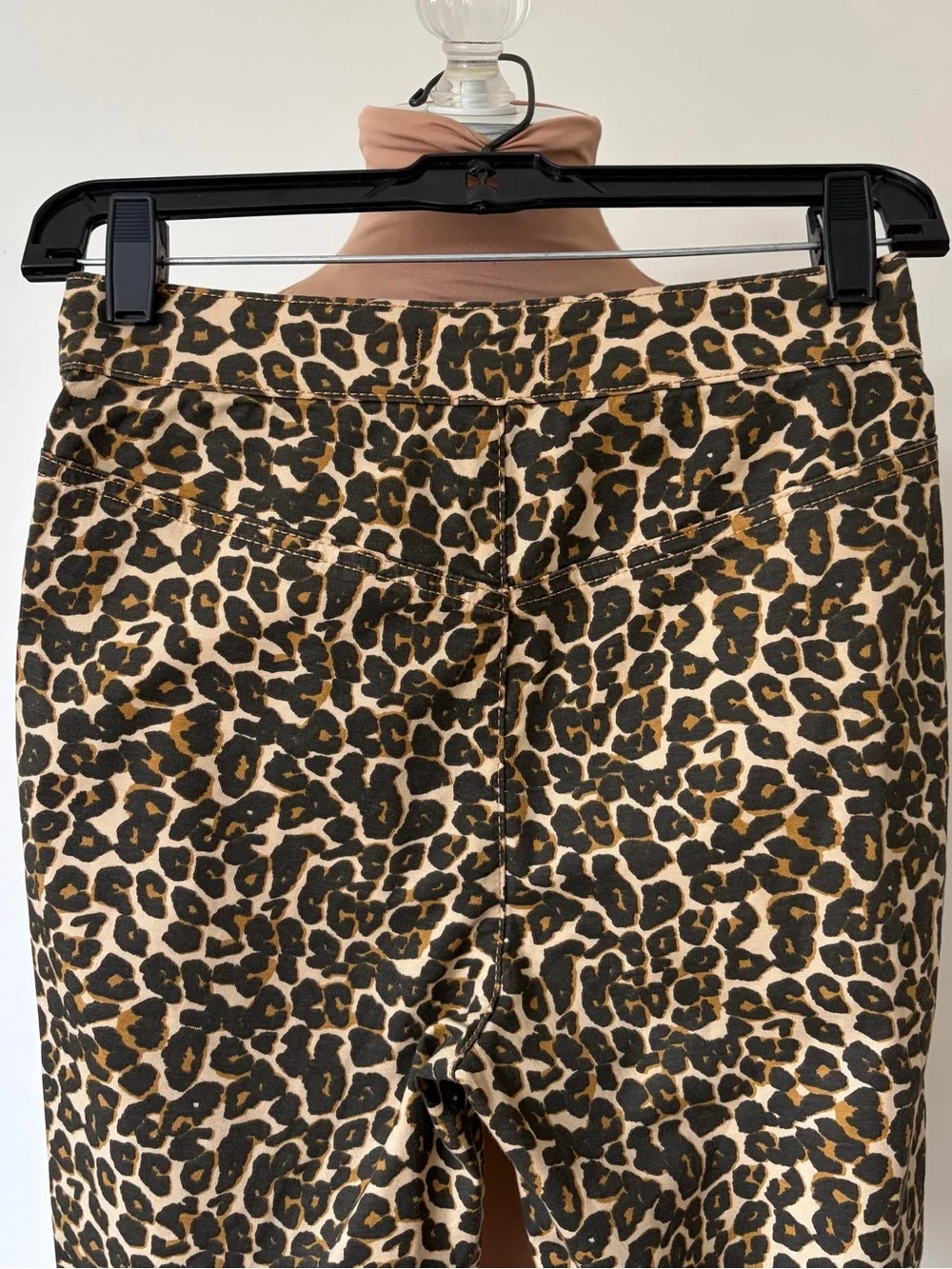 Free People We The Free Belle Leopard High Rise Cropped Skinny Jeans EUC Size 26